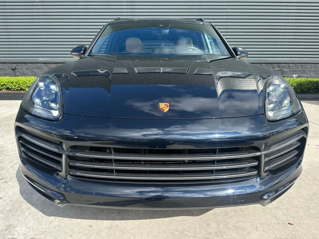 Thumbnail: 2023 Porsche Cayenne - 8