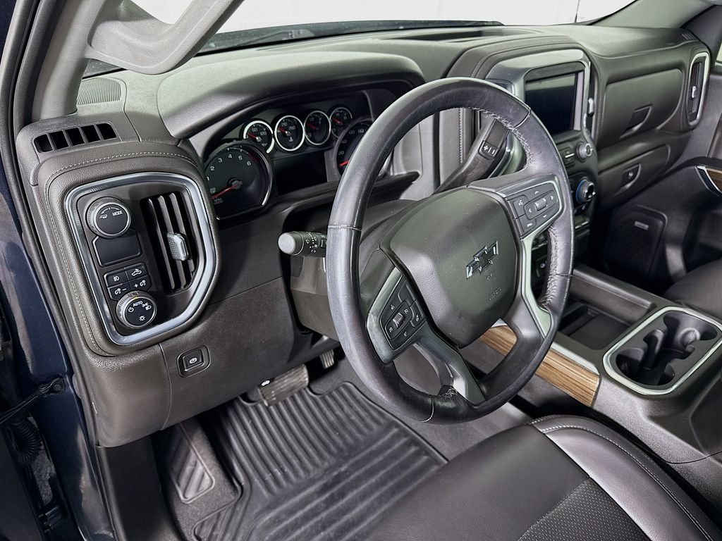 Thumbnail: 2022 Chevrolet Silverado 1500 - 9