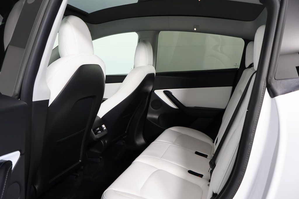 Thumbnail: 2022 Tesla Model Y - 11