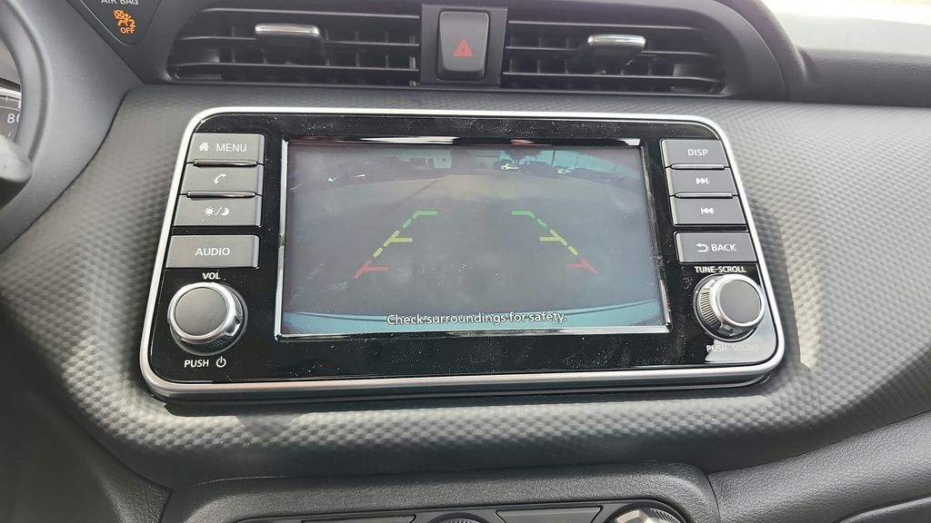 2025 Nissan Kicks Play