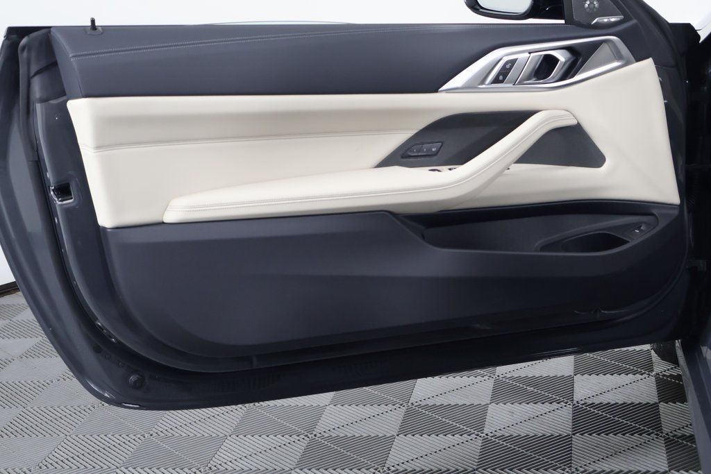 Thumbnail: 2026 BMW 4 Series - 8