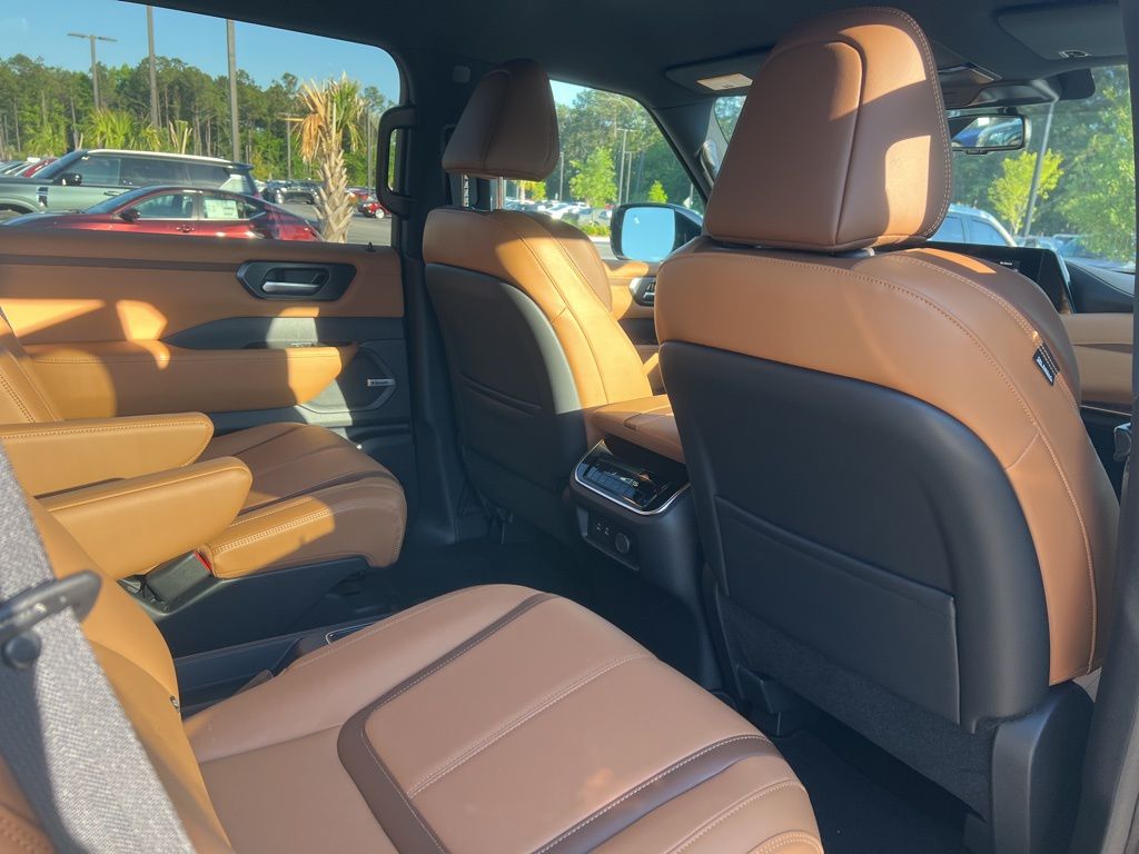 2025 Aspen White Tricoat Nissan Armada SL RWD SUV