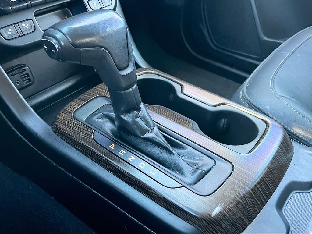 Used 2019 Red GMC Denali image 17