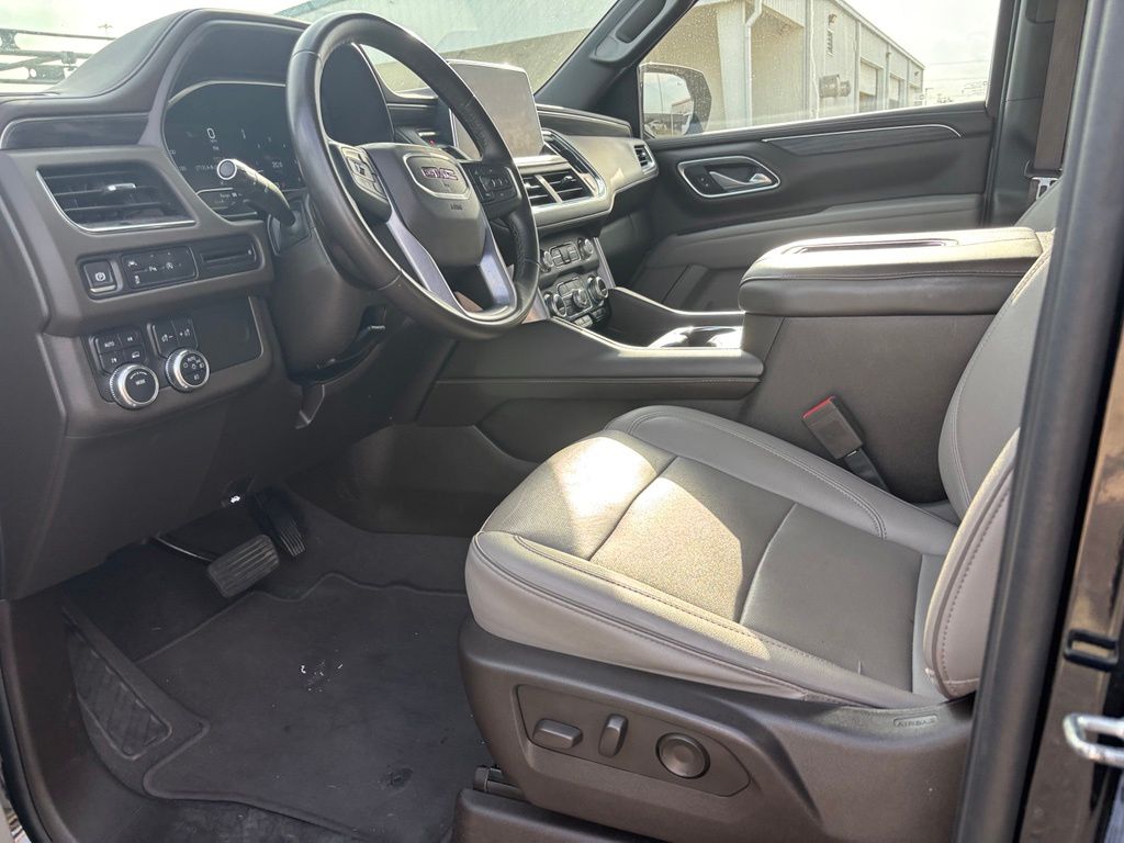 2024 GMC Yukon XL SLT Black at Big Star Buick GMC
