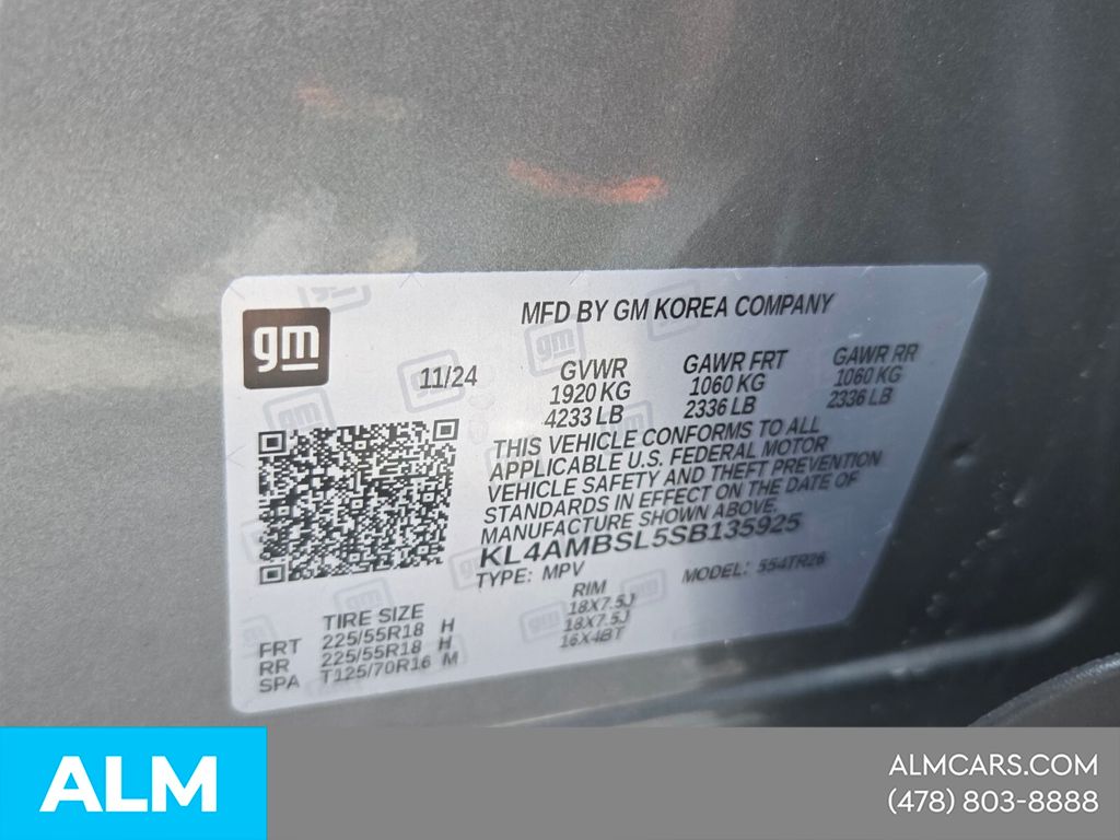 Used 2025 Gray Buick Preferred image 13