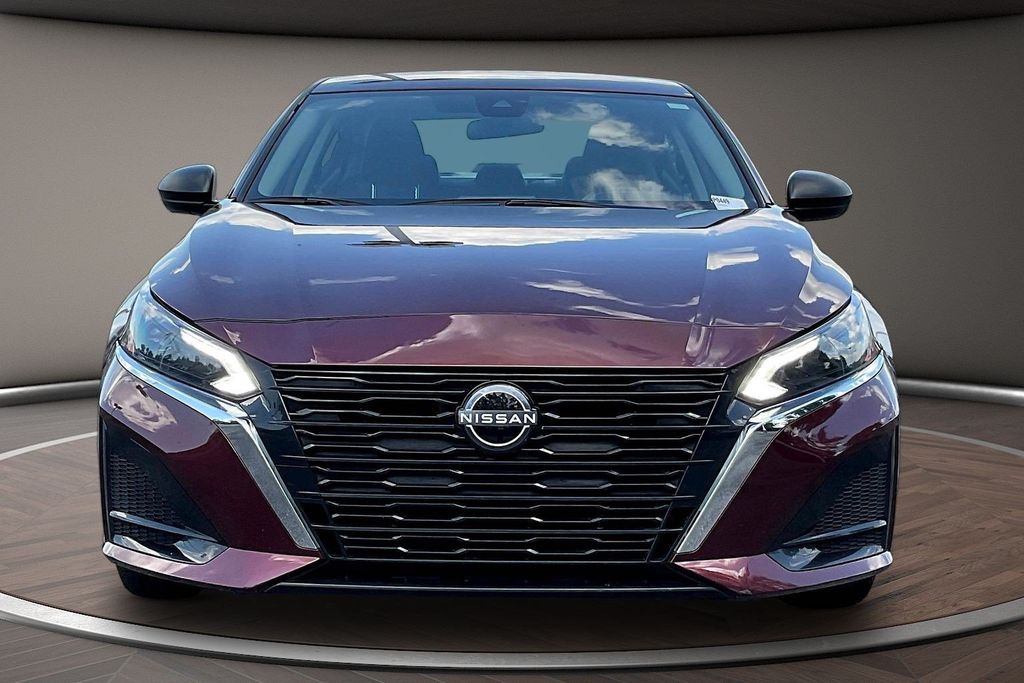 Used 2025 Nissan Altima Sedan