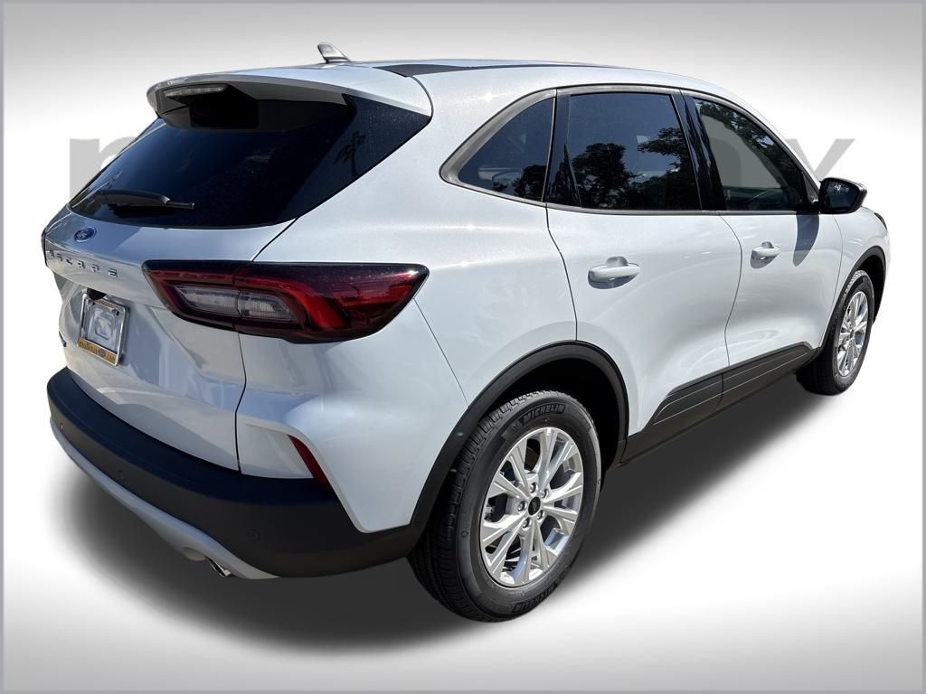2025 Ford Escape Active photo 3