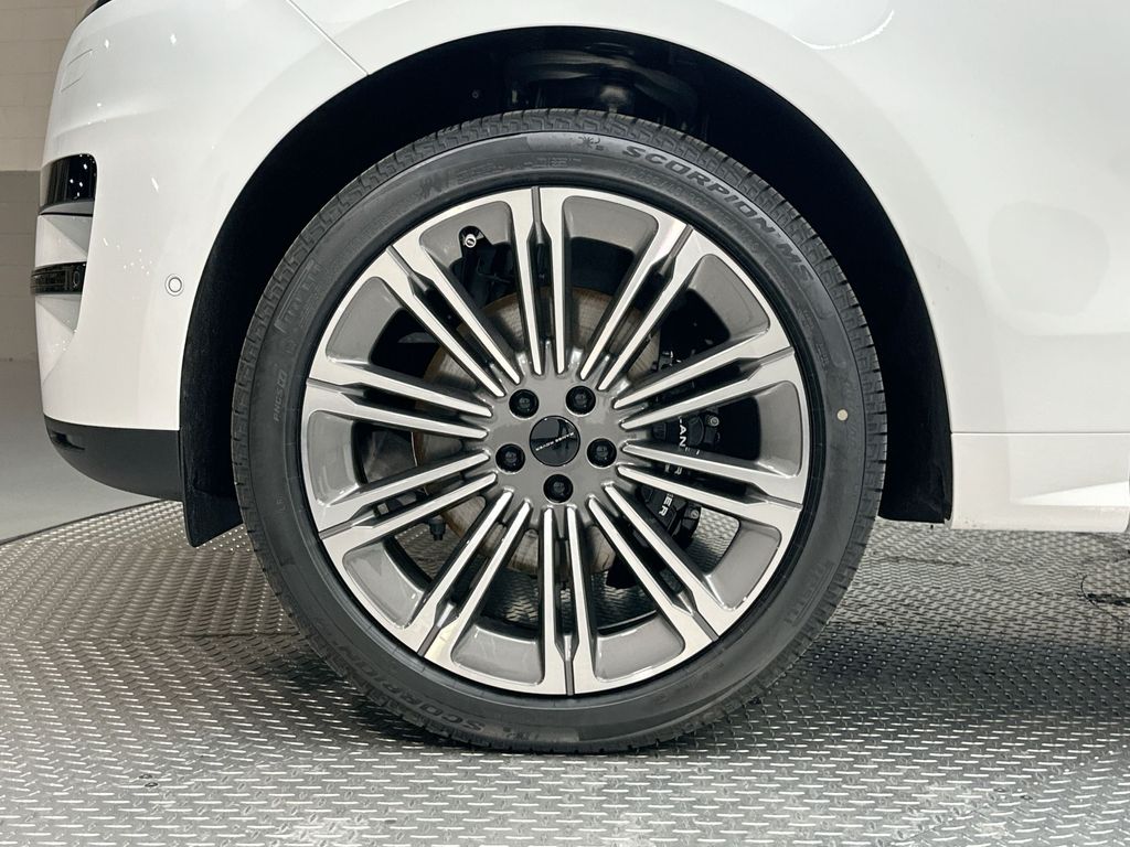 Thumbnail: 2026 Land Rover Range Rover Sport - 5