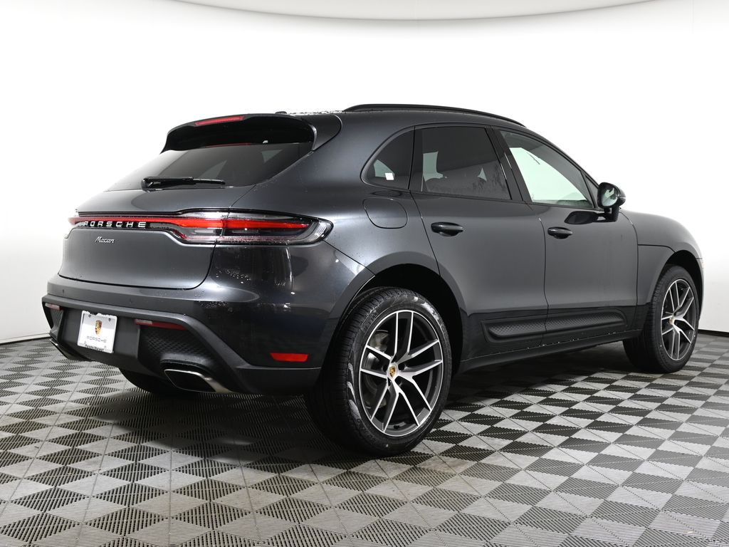 2024 Porsche Macan  7