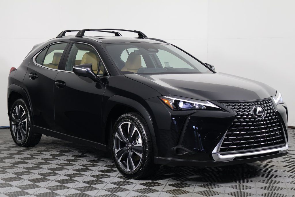 Thumbnail: 2025 Lexus UX - 3
