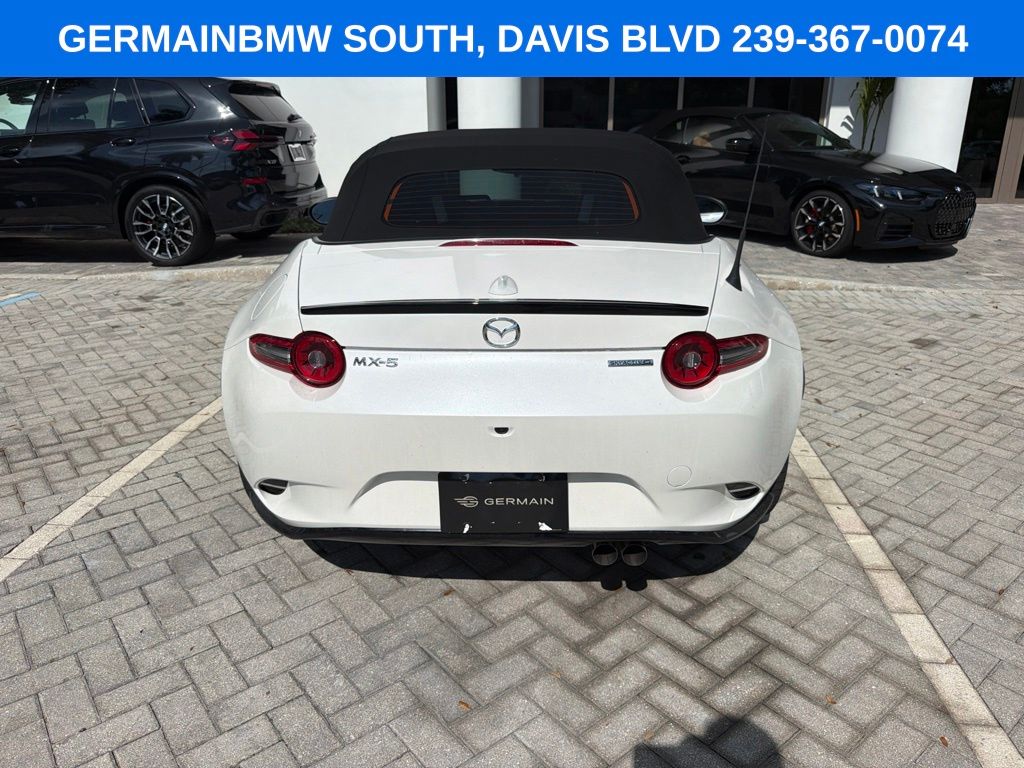 Used 2026 White Mazda Club image 28