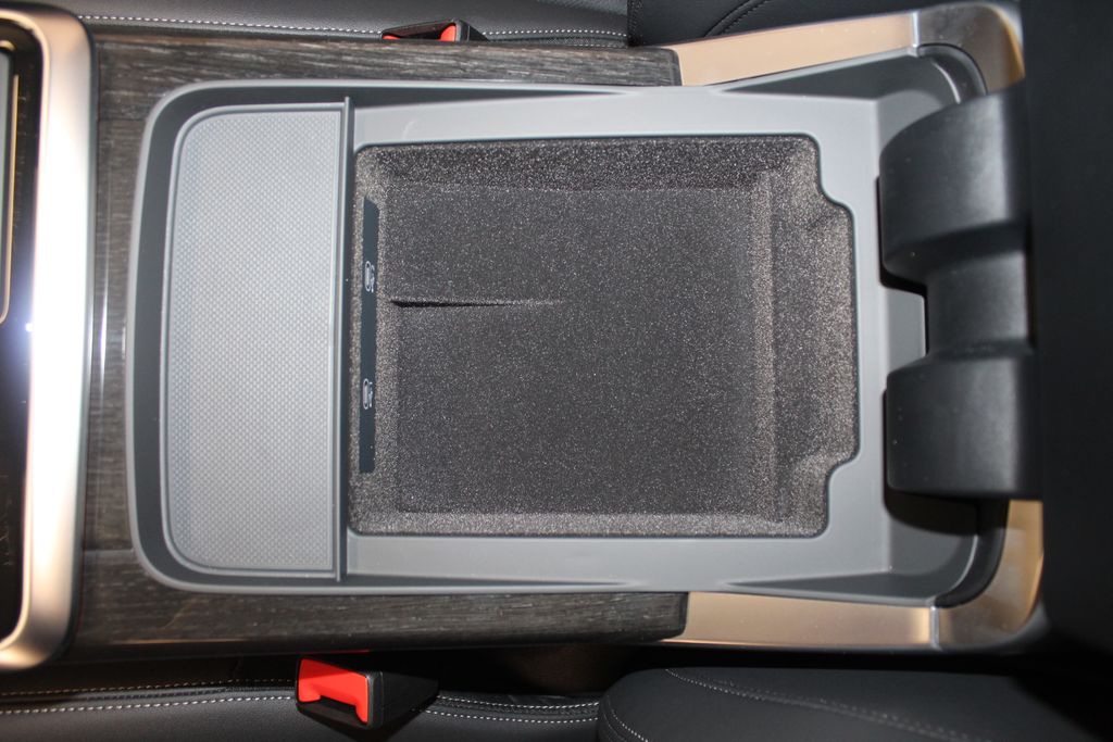 Thumbnail: 2026 Audi Q7 - 17