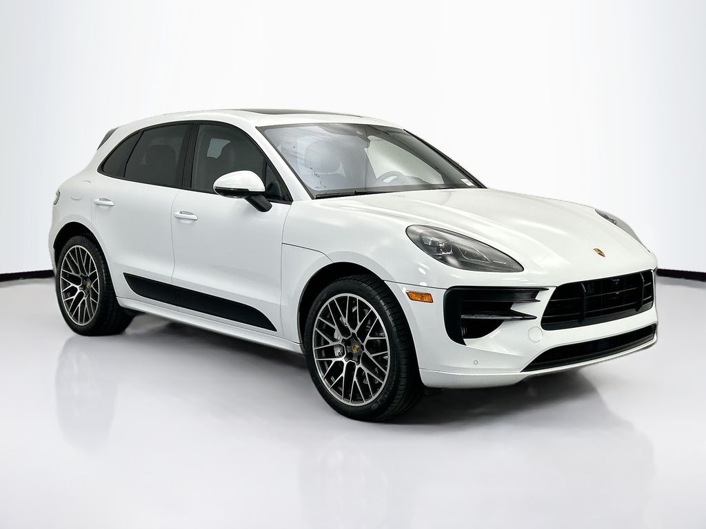 Thumbnail: 2021 Porsche Macan - 3