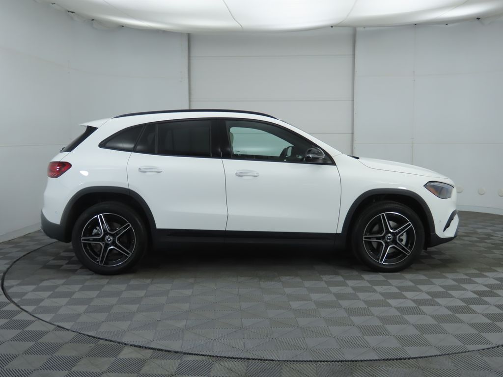 Thumbnail: 2026 Mercedes-Benz GLA - 4