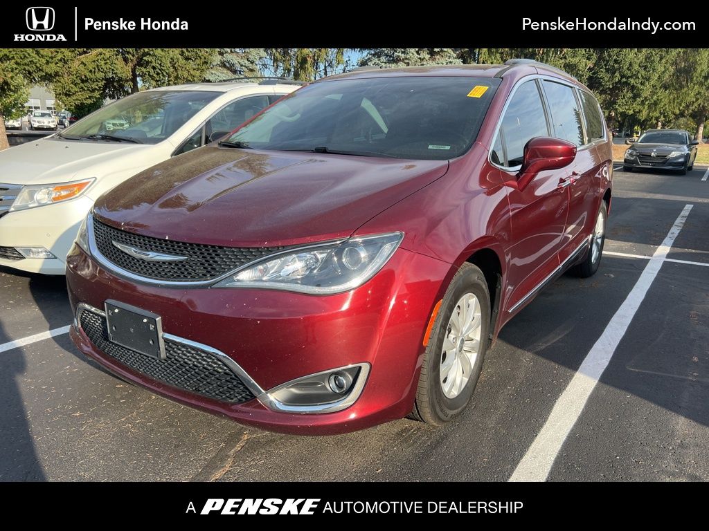 Thumbnail: 2017 Chrysler Pacifica - 1