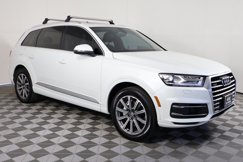 Thumbnail: 2017 Audi Q7 - 3