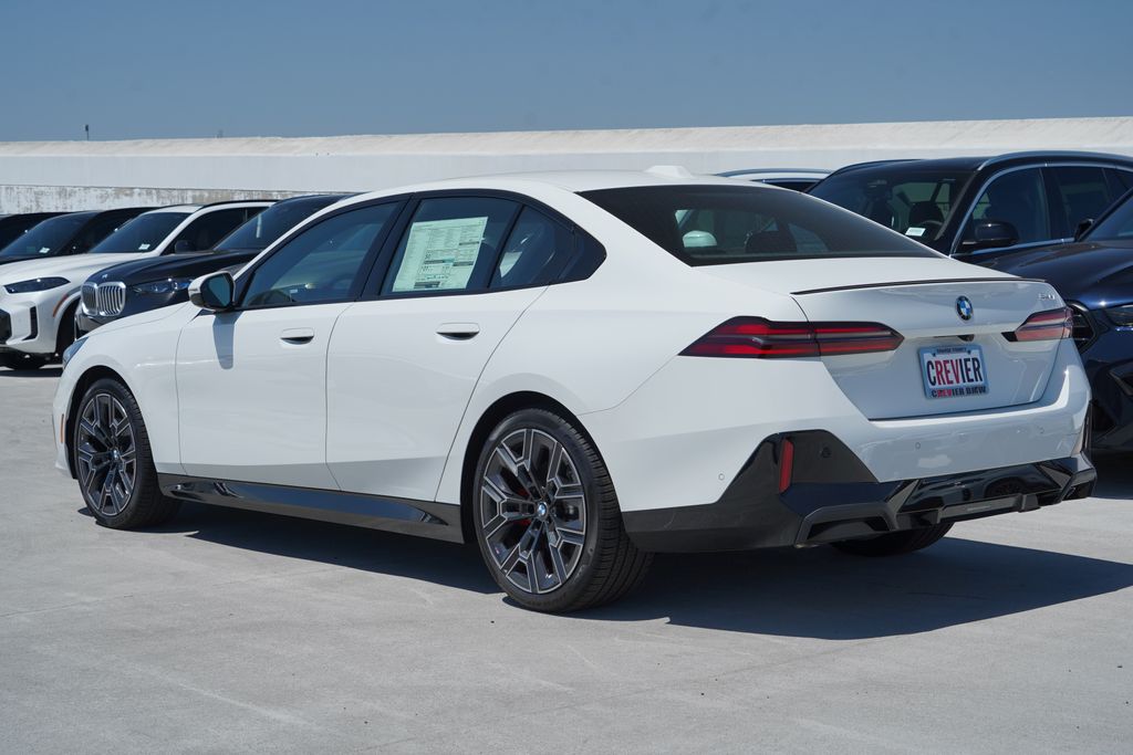 Thumbnail: 2027 BMW 5 Series - 7