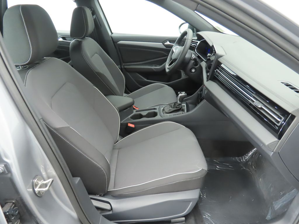 Thumbnail: 2026 Volkswagen Jetta - 20