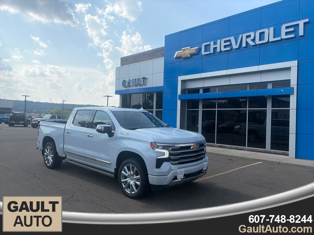 Polar White Tricoat 2026 Chevrolet Silverado 1500 Pickup Truck Four-Wheel Drive Automatic