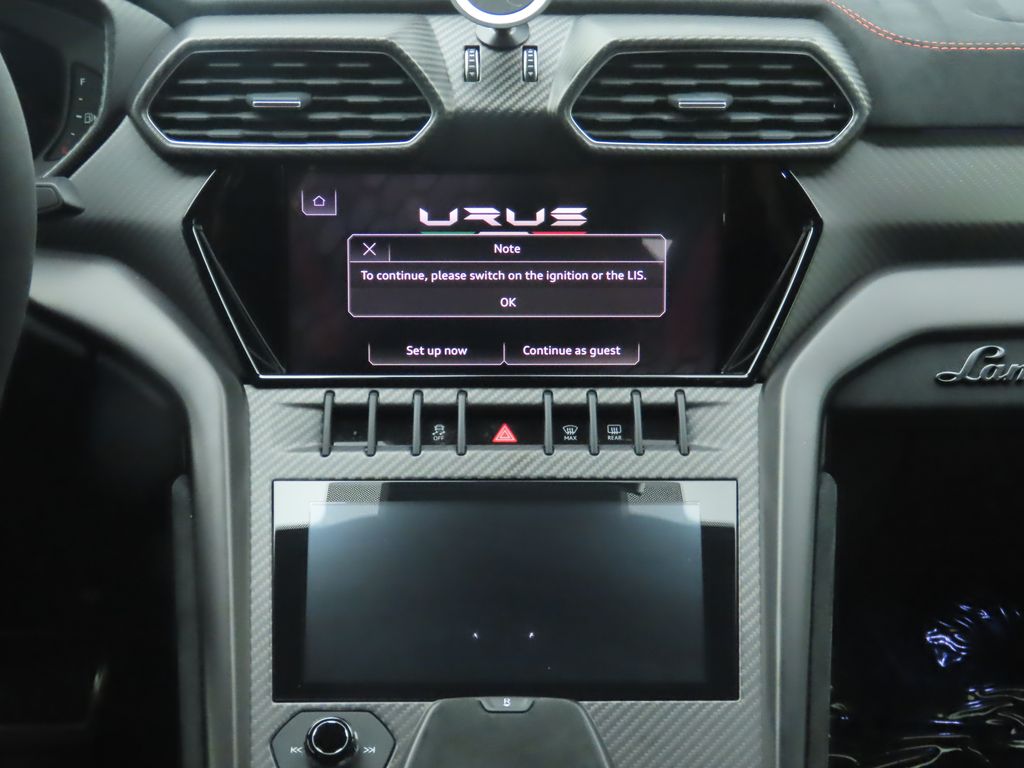 Thumbnail: 2023 Lamborghini Urus - 14