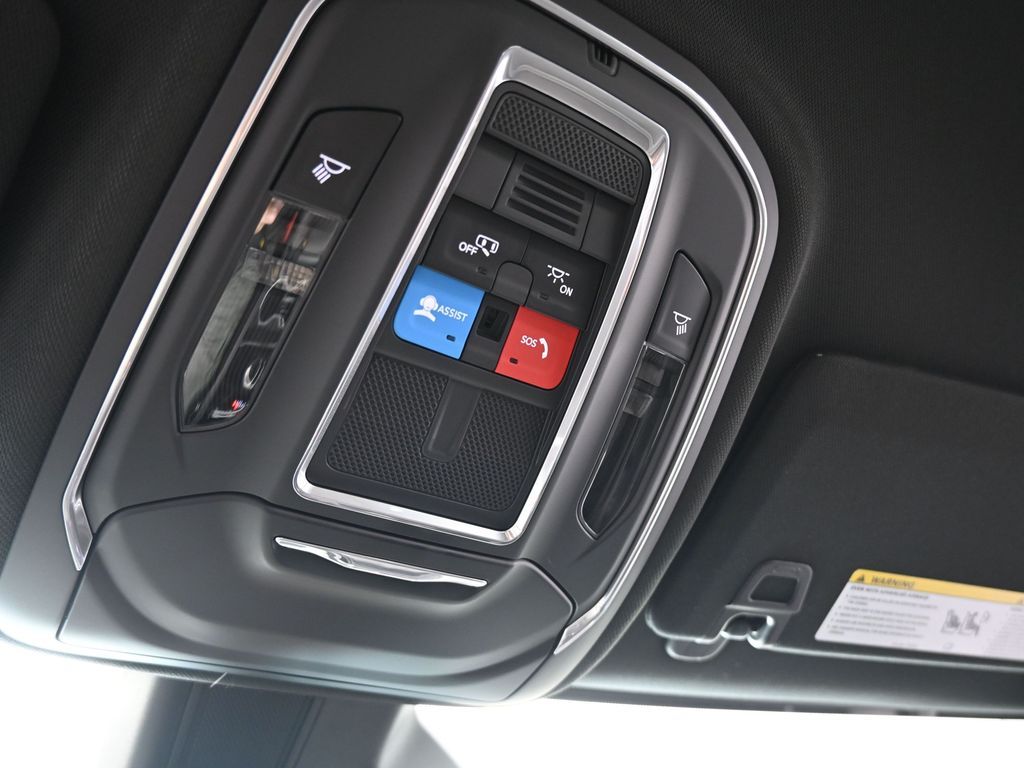 Used 2025 Diamond Black Crystal Pearlcoat Jeep Laredo image 19