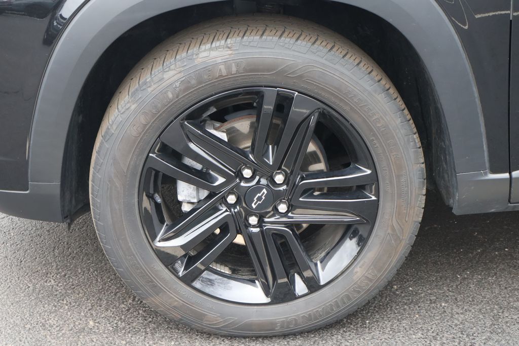 Thumbnail: 2024 Chevrolet Trax - 12