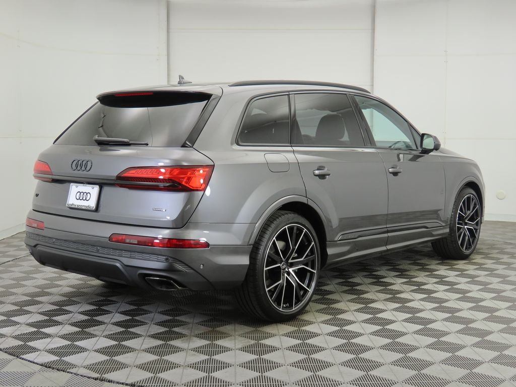 Thumbnail: 2025 Audi Q7 - 5