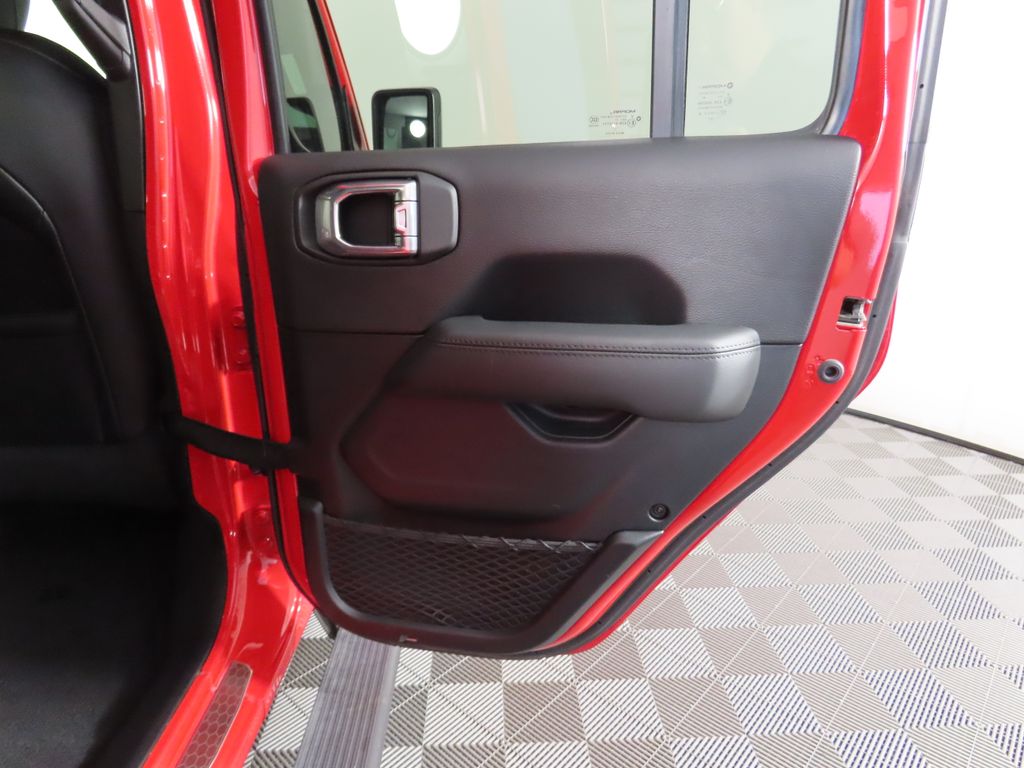 2021 Jeep Wrangler Unlimited Altitude 28