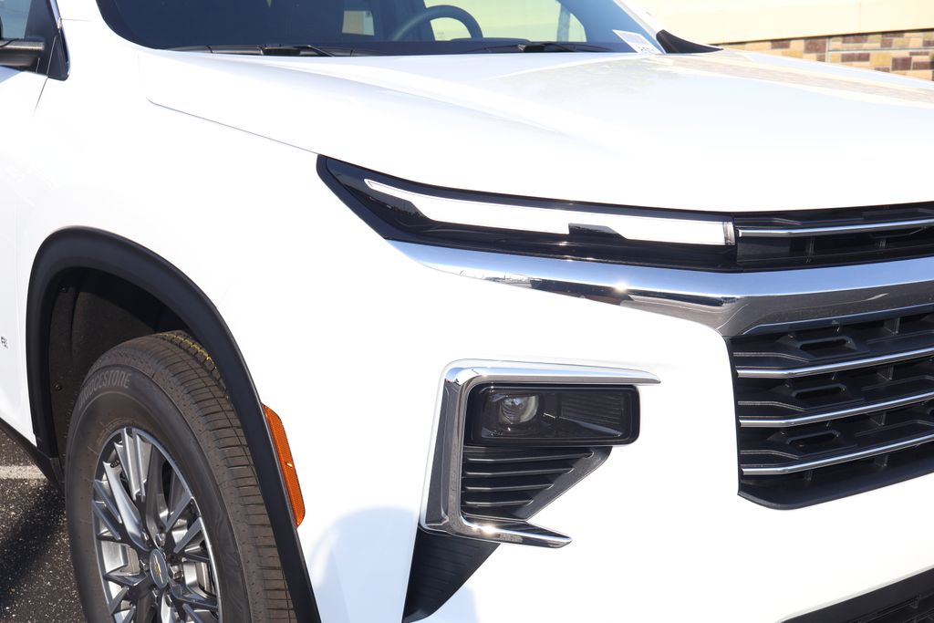 Thumbnail: 2026 Chevrolet Traverse - 4