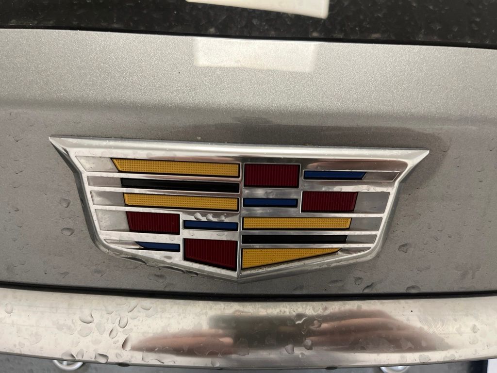 used 2024 Cadillac XT6 car, priced at $43,500
