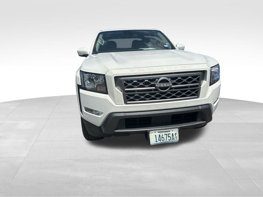 2022 Glacier White Nissan Frontier SV RWD Truck