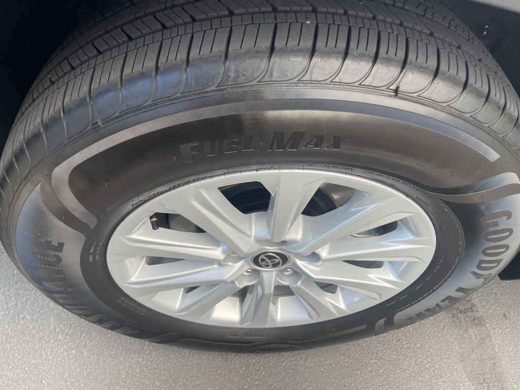 2025 Toyota Grand Highlander XLE 15