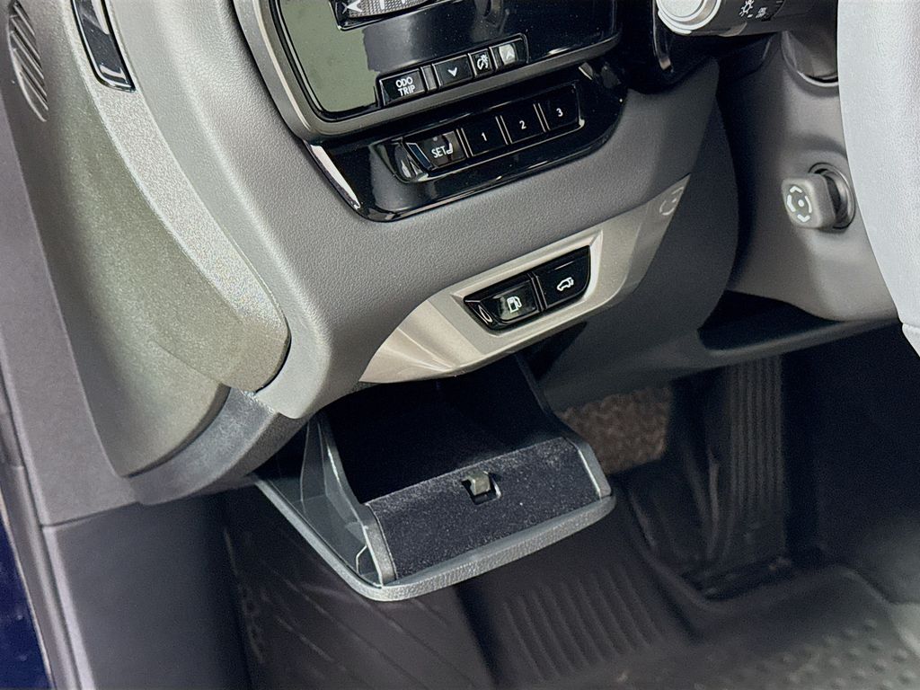 Thumbnail: 2023 Lexus RX - 10