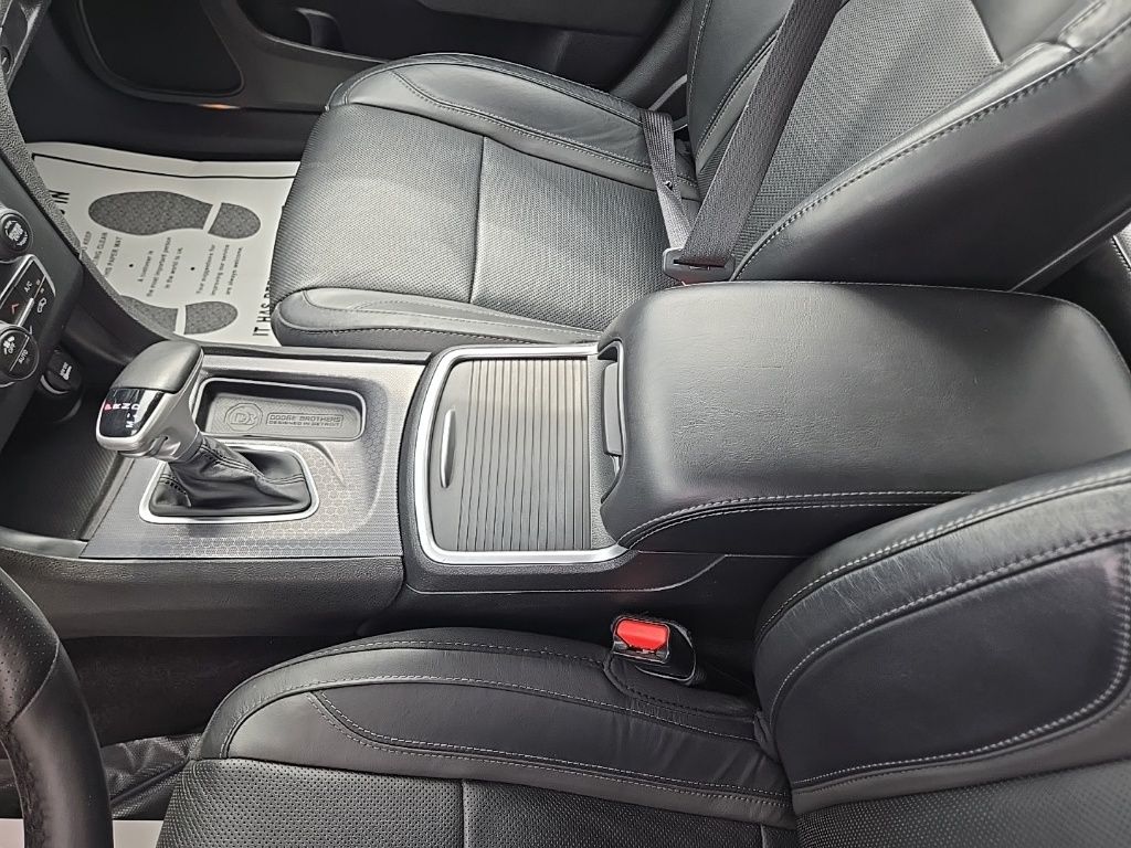 Used 2018 Silver Dodge R/T image 27