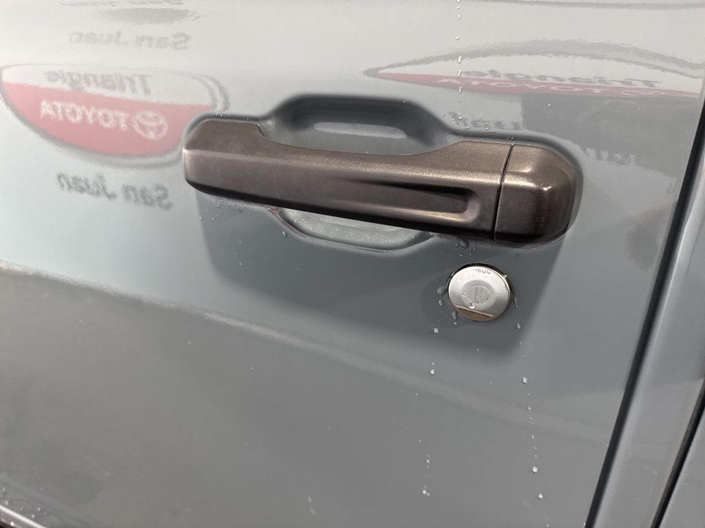 Thumbnail: 2024 Jeep Wrangler - 17