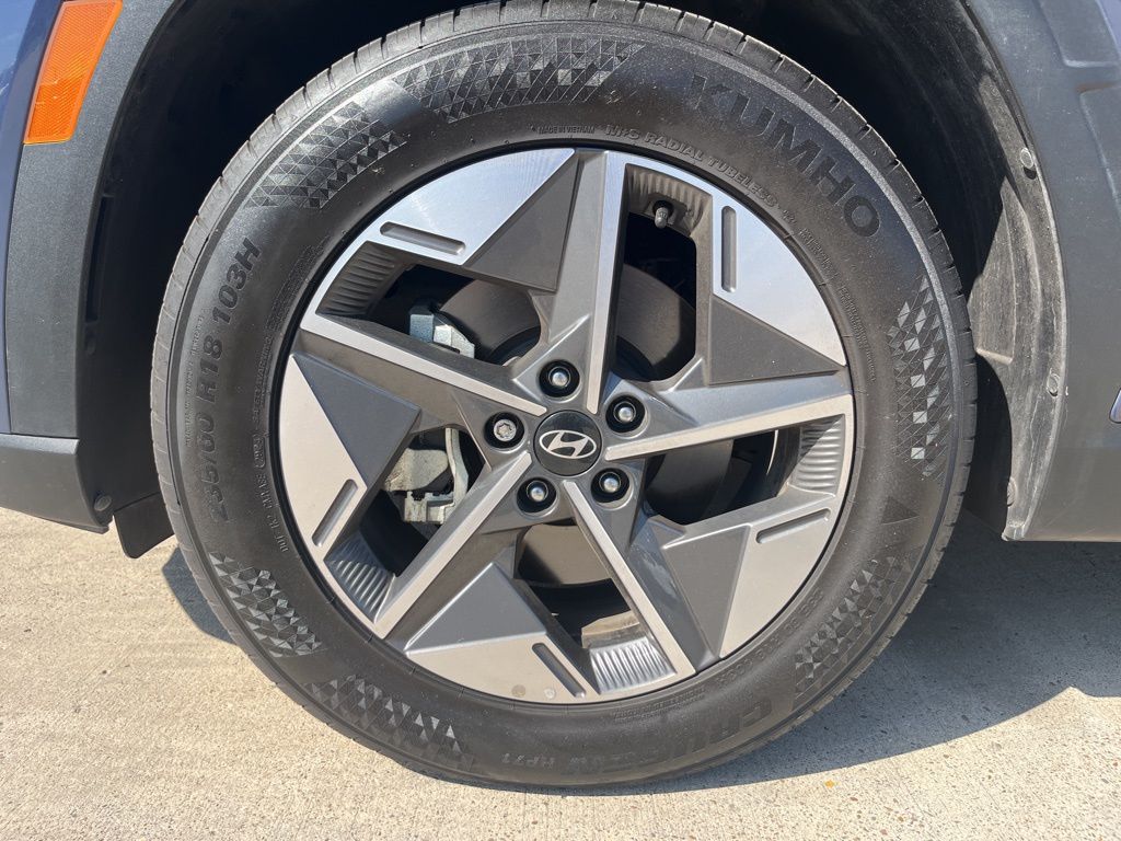 Thumbnail: 2025 Hyundai Tucson - 8