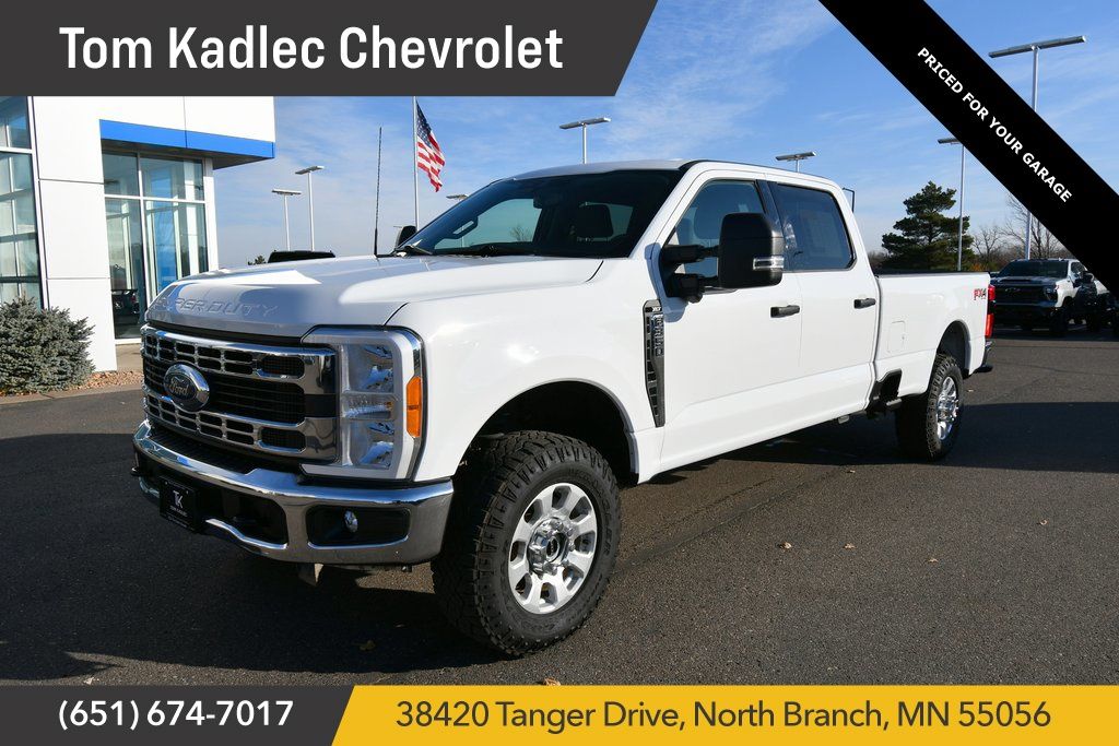 2023 Ford F-350 Super Duty XLT Crew Cab 4WD