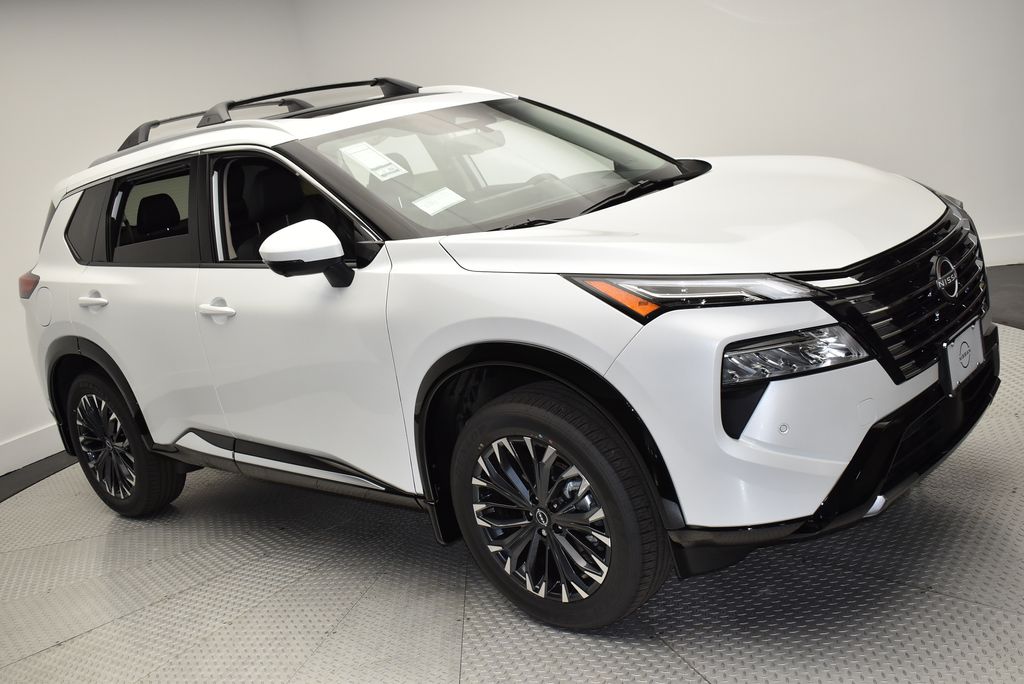 Thumbnail: 2026 Nissan Rogue - 3