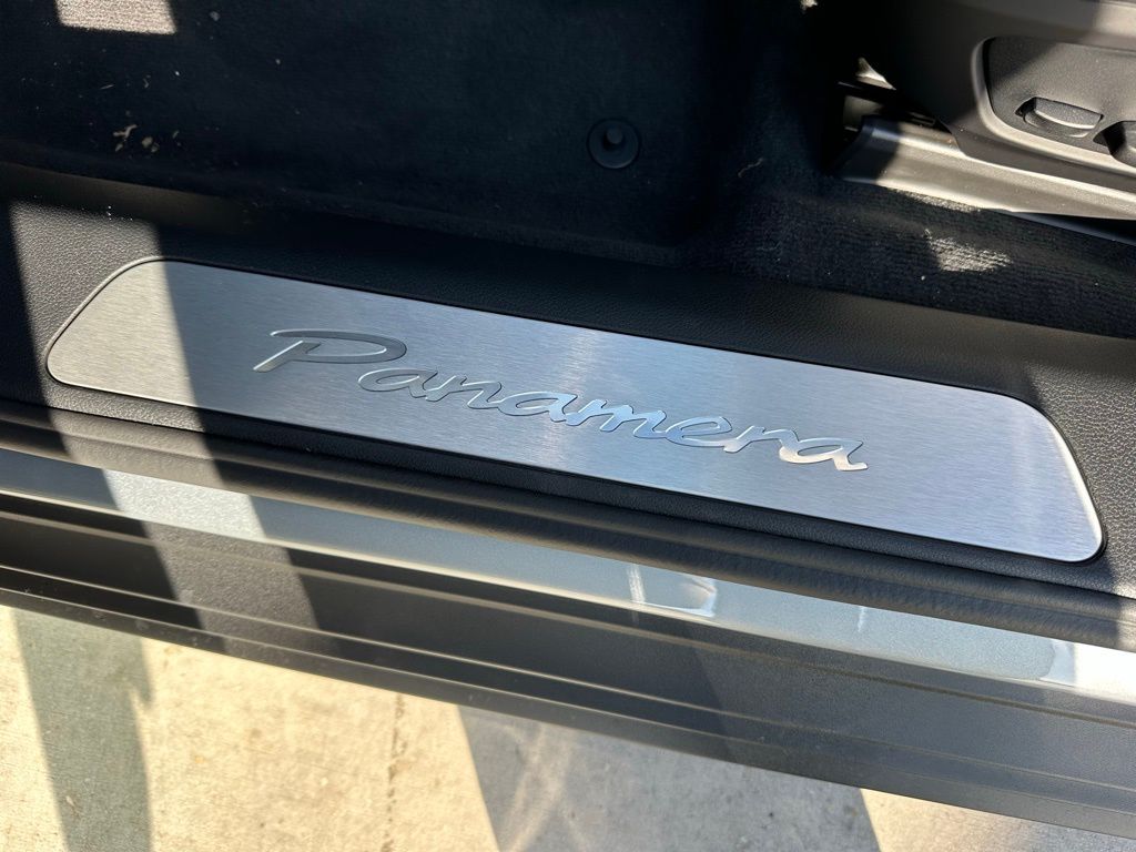 Thumbnail: 2026 Porsche Panamera - 22