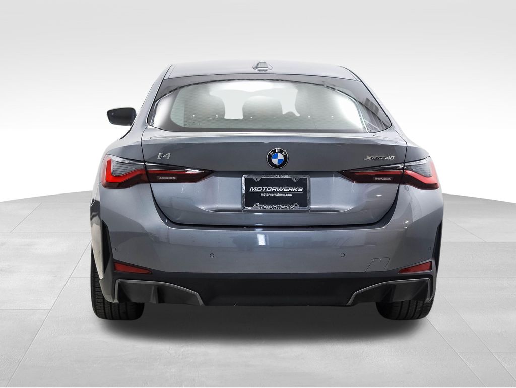 Thumbnail: 2026 BMW i4 - 4