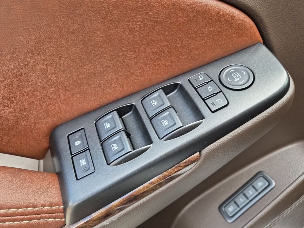 Used Car 2017 Chevrolet Suburban  Premier For Sale Under $30,000 In Austin, Texas