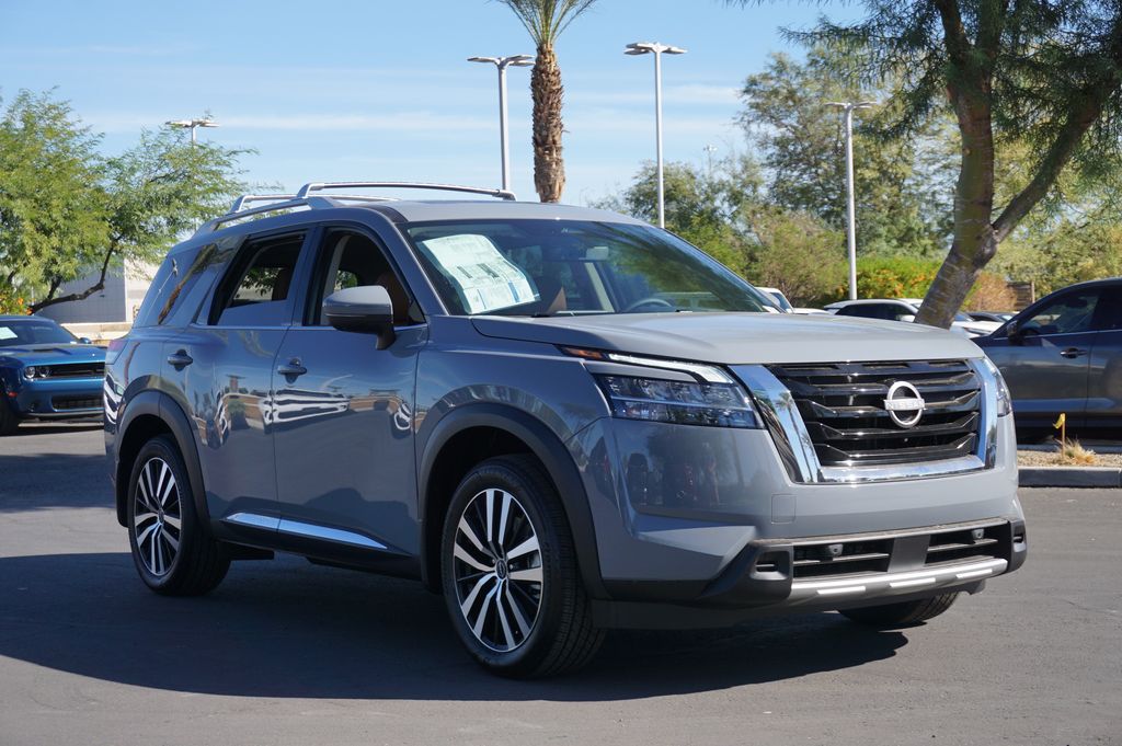 2024 Nissan Pathfinder Platinum 4