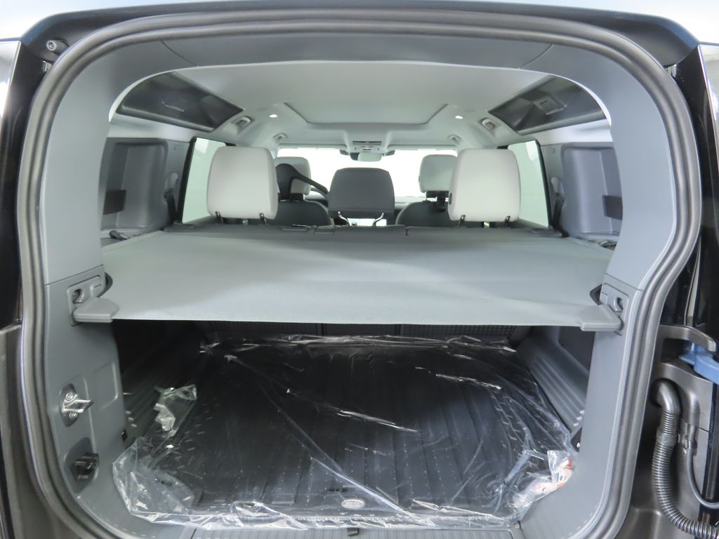 Thumbnail: 2026 Land Rover Defender - 28