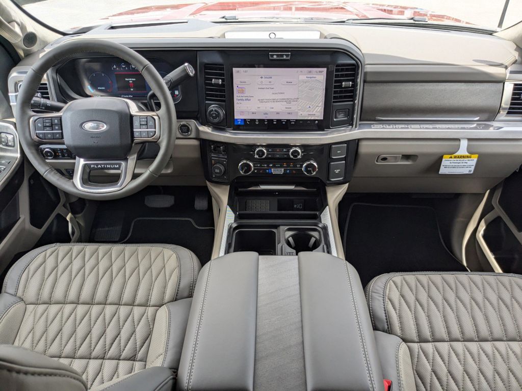 2025 Ford F-250 Super Duty Platinum
