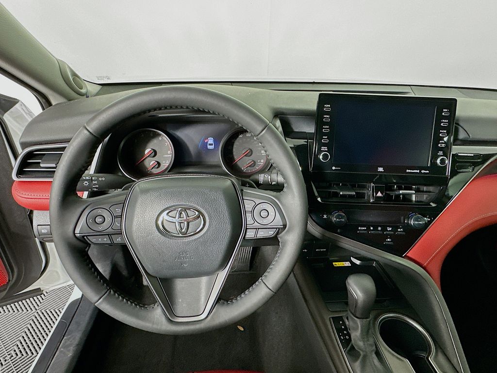 Thumbnail: 2022 Toyota Camry - 11