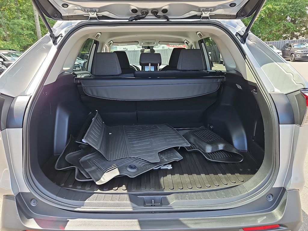 Thumbnail: 2020 Toyota RAV4 - 27
