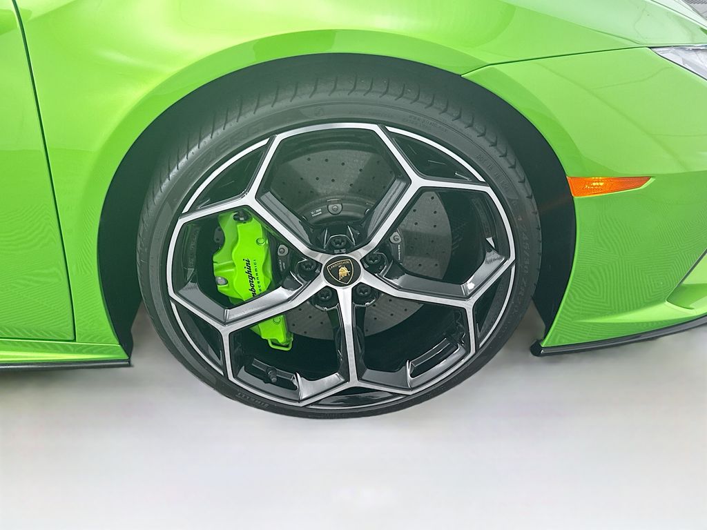 Thumbnail: 2021 Lamborghini Huracan - 26