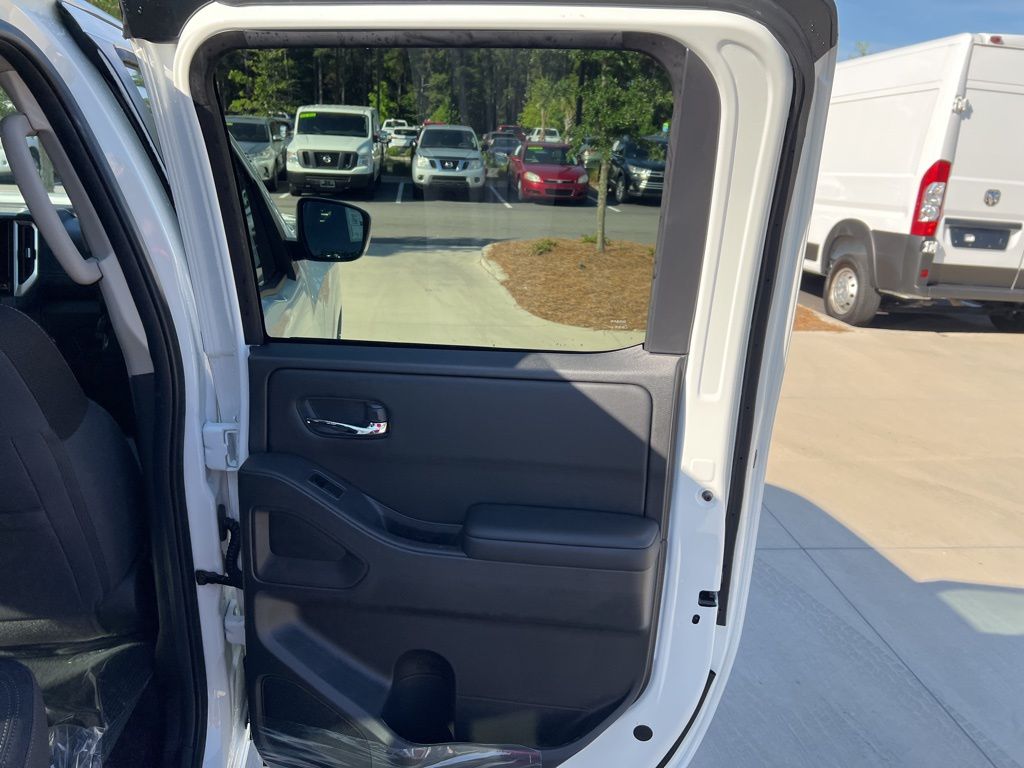 2025 Glacier White Nissan Frontier SV RWD Truck