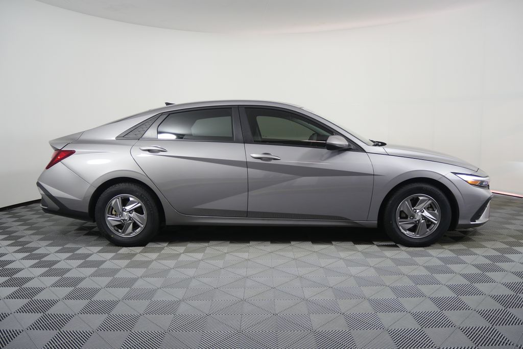 Thumbnail: 2025 Hyundai Elantra - 2