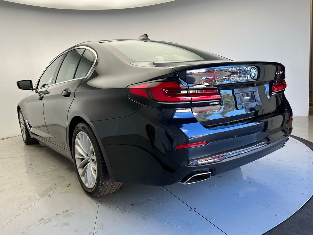 Thumbnail: 2023 BMW 5 Series - 4